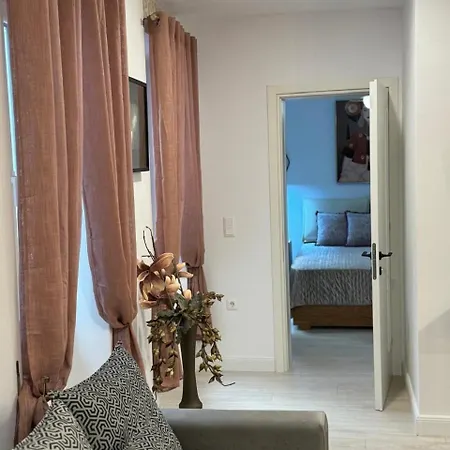 Apartment April 18